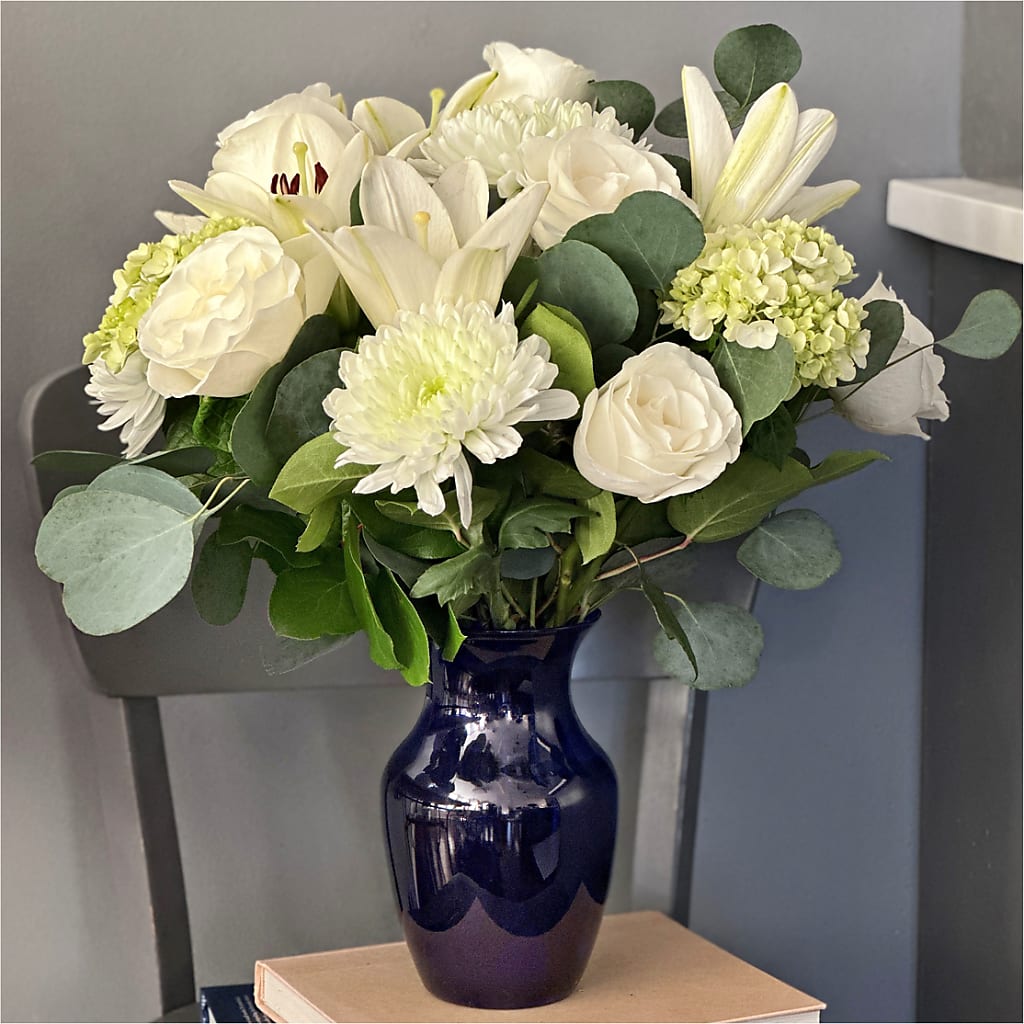 Snowy Dreams Bouquet –  San Diego Finest Florist, San Diego CA
