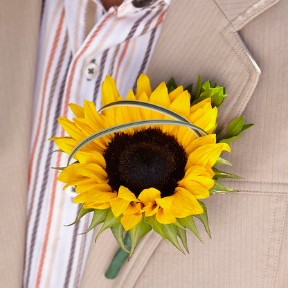 Free Spirit Boutonniere –  San Diego Finest Florist, San Diego CA